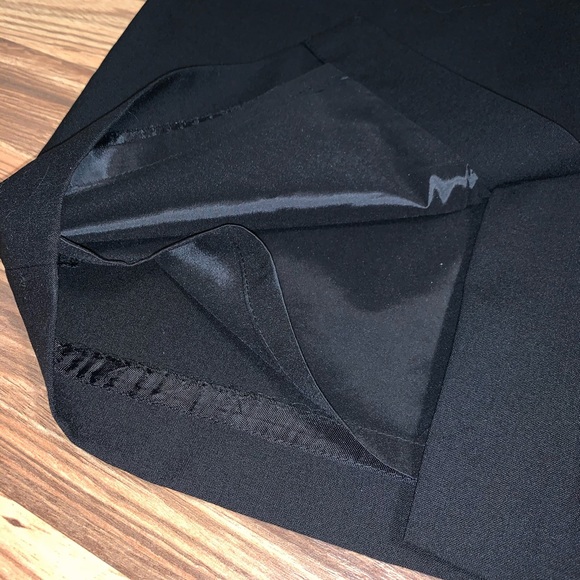 EUC - Banana Republic- Lightwt Wool Pencil Skirt - Picture 3 of 7